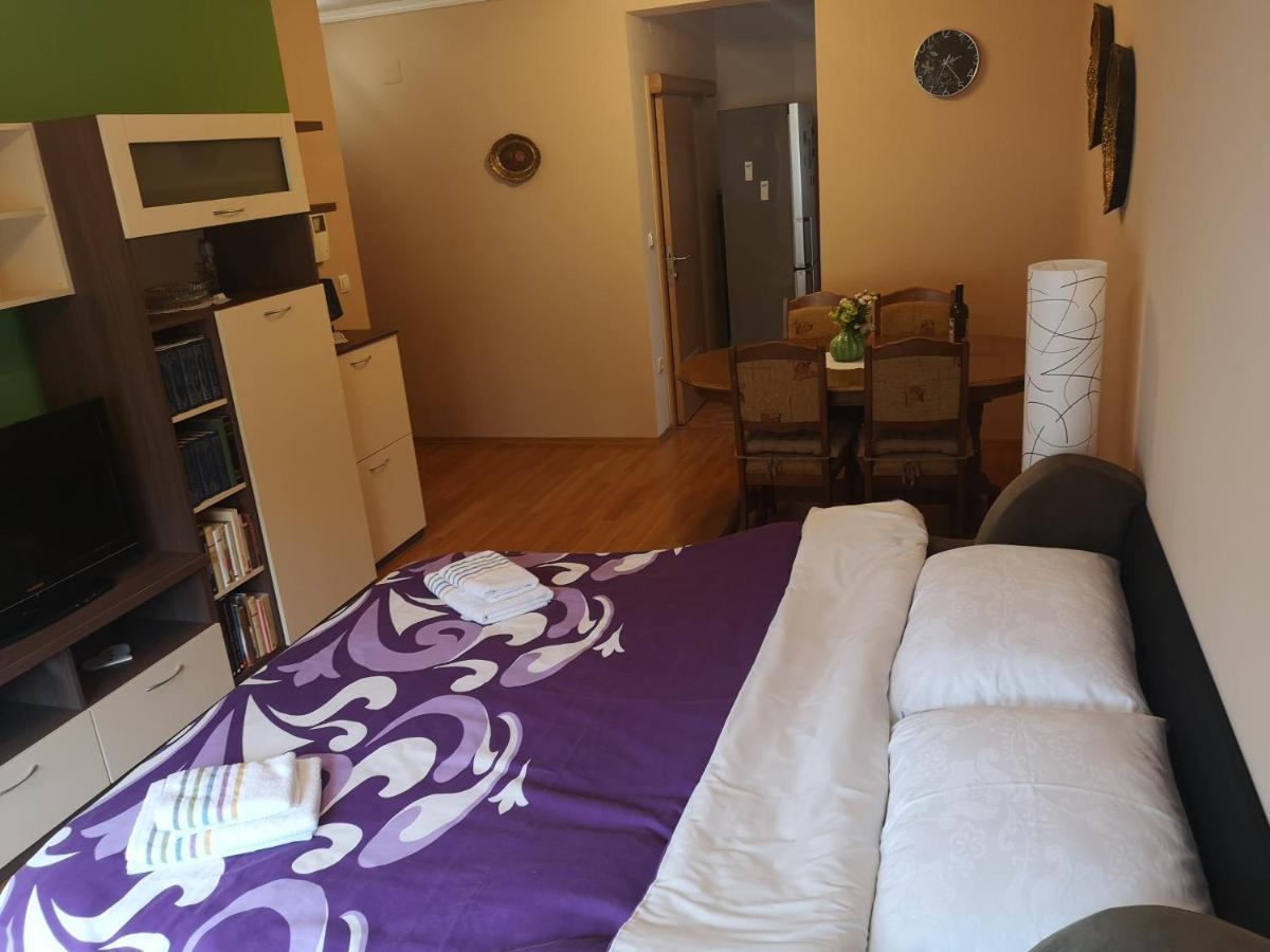 Appartement Dora à Ðakovo Extérieur photo