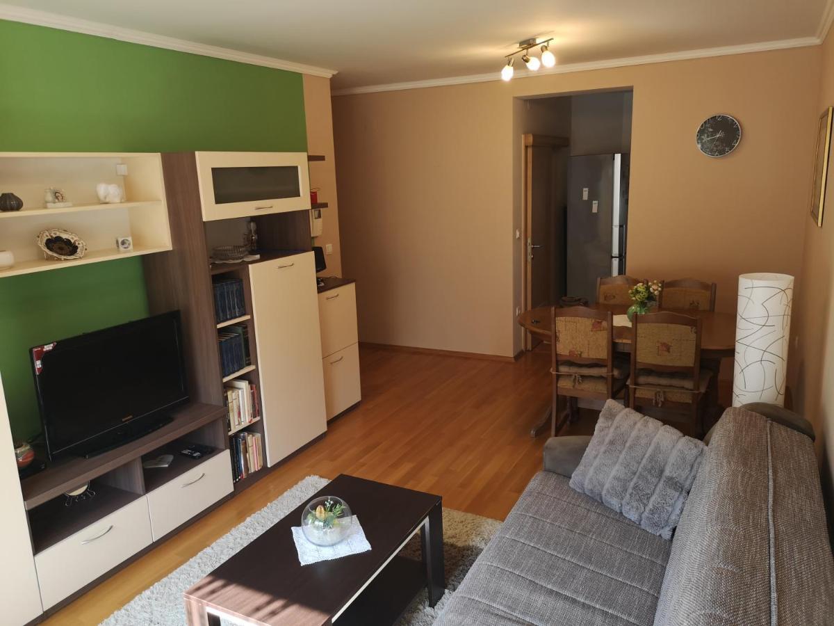 Appartement Dora à Ðakovo Extérieur photo